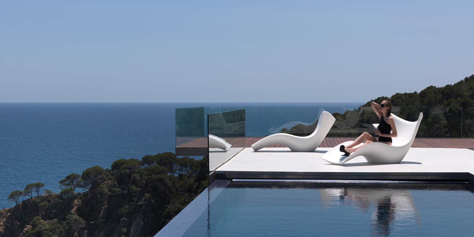luxury-outdoor-design-furniture-sunchaise-surf-karimrashid-vondom (4).jpg