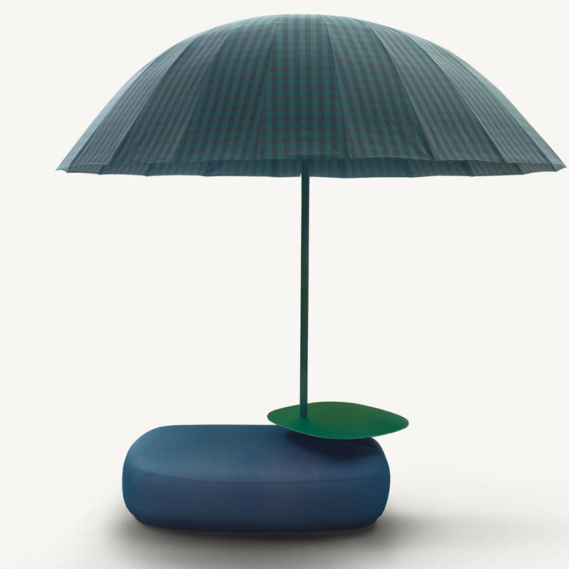 round parasol with stool base.jpg